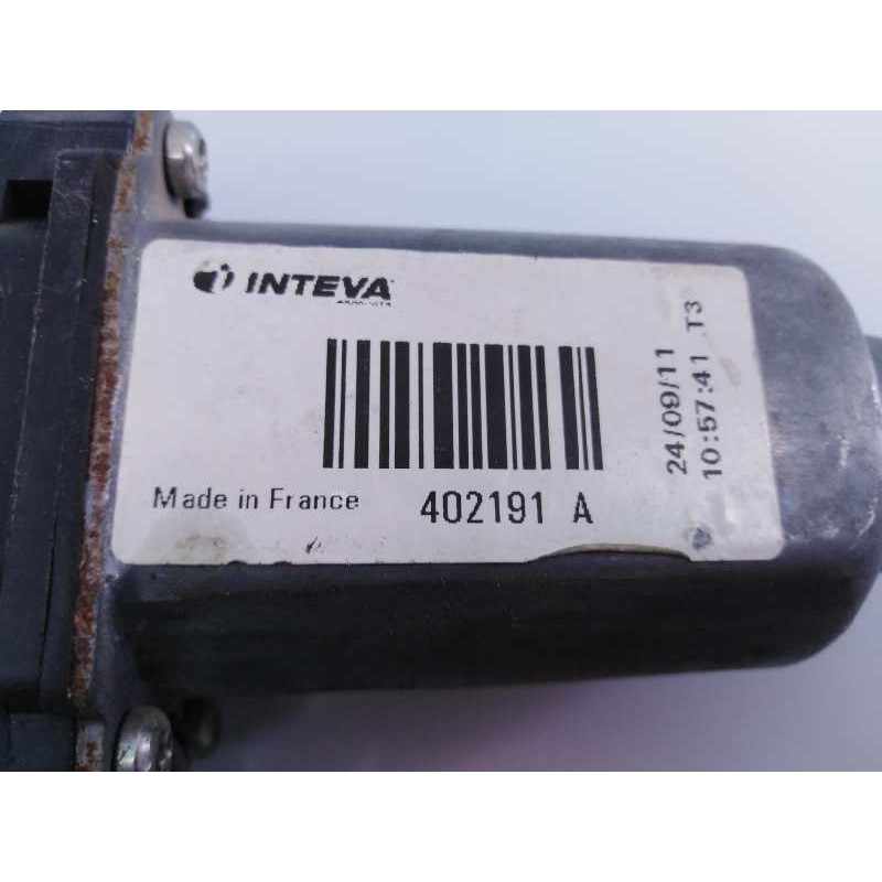 Recambio de elevalunas trasero izquierdo para nissan qashqai (j10) tekna referencia OEM IAM 402191A  E2-A4-4-2
