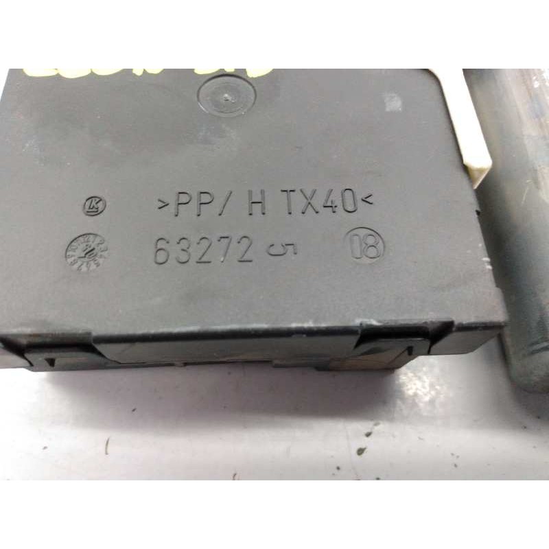 Recambio de elevalunas delantero derecho para seat leon (1p1) sport referencia OEM IAM 1P0837402A 1K0959792H E1-B6-10-2