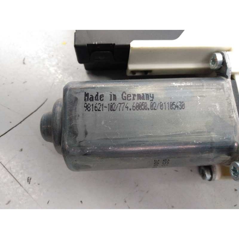 Recambio de elevalunas delantero derecho para seat leon (1p1) sport referencia OEM IAM 1P0837402A 1K0959792H E1-B6-10-2