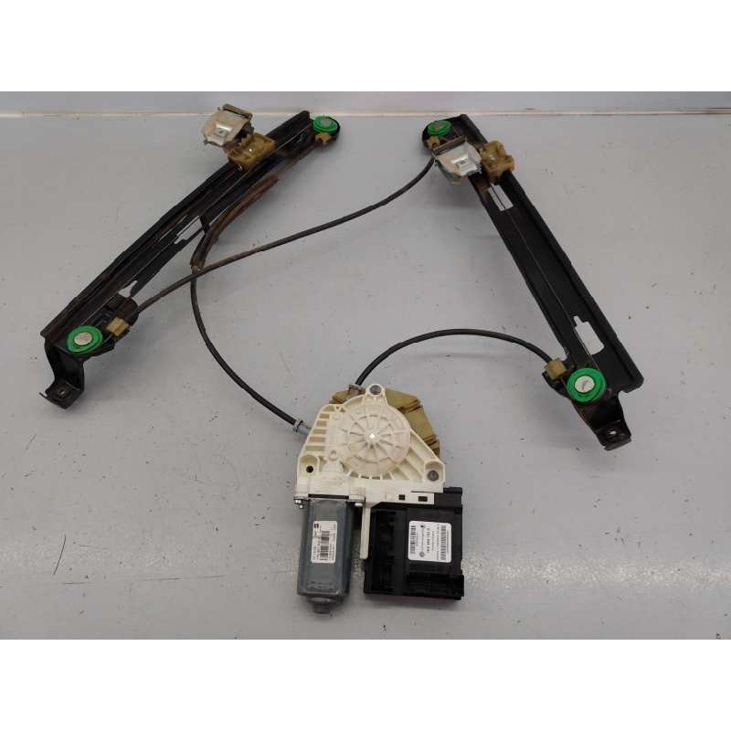 Recambio de elevalunas delantero derecho para seat leon (1p1) sport referencia OEM IAM 1P0837402A 1K0959792H E1-B6-10-2