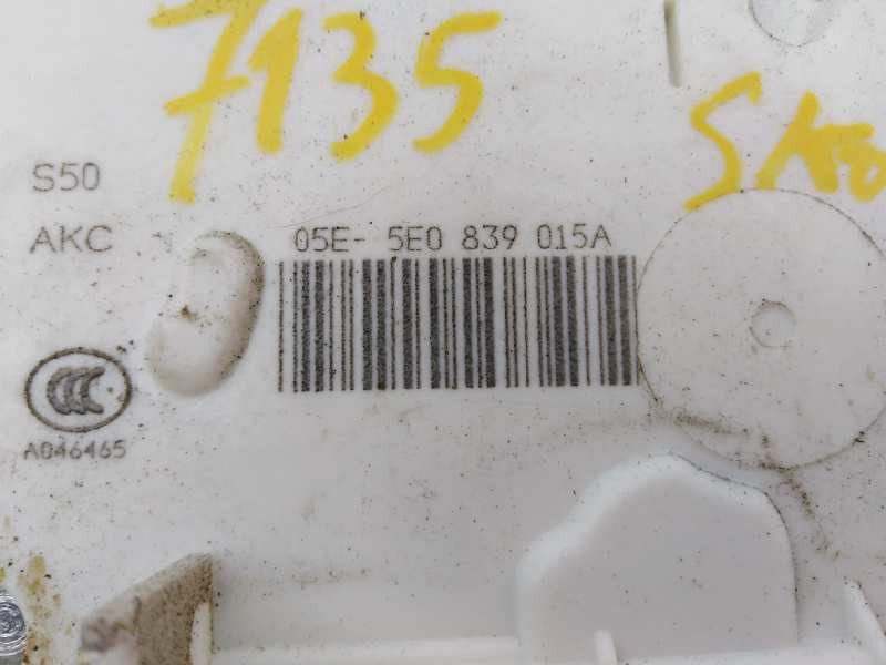 Recambio de cerradura puerta trasera izquierda para skoda spaceback (5h) ambition referencia OEM IAM 5E0839015A  E1-A5-40-2