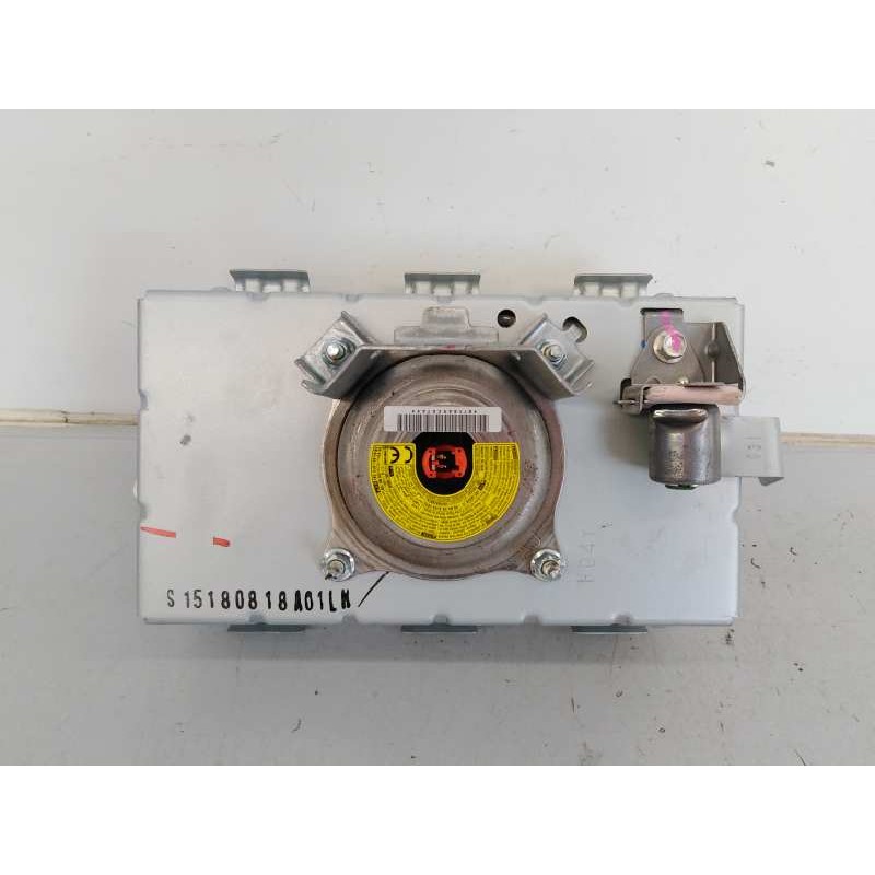 Recambio de airbag delantero derecho para toyota hilux (kun) referencia OEM IAM 1L0N51018PD6  E2-A3-4-2