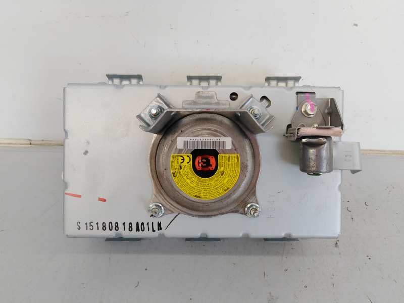 Recambio de airbag delantero derecho para toyota hilux (kun) referencia OEM IAM 1L0N51018PD6  E2-A3-4-2