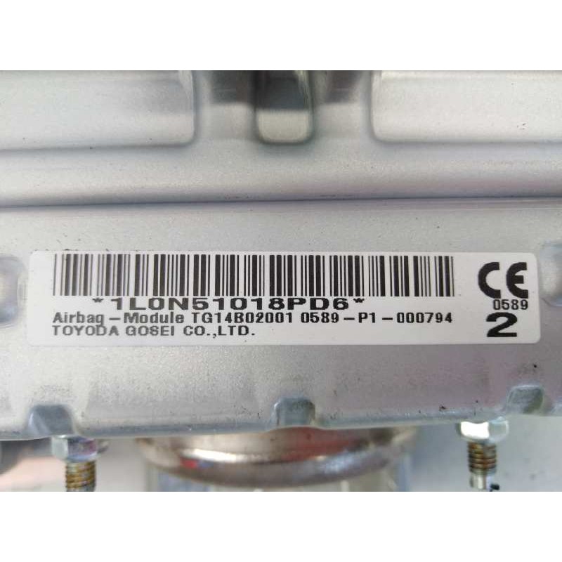 Recambio de airbag delantero derecho para toyota hilux (kun) referencia OEM IAM 1L0N51018PD6  E2-A3-4-2