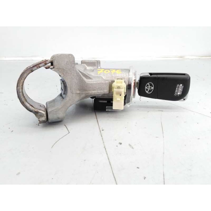 Recambio de antirrobo para toyota hilux (kun) referencia OEM IAM   E3-B2-10-2