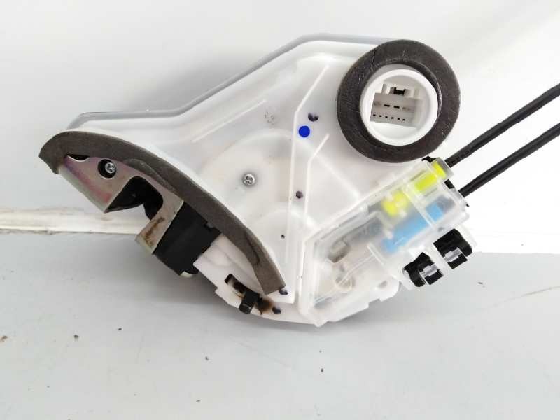 Recambio de cerradura puerta trasera izquierda para toyota hilux (kun) referencia OEM IAM M11069  E2-A3-5-1