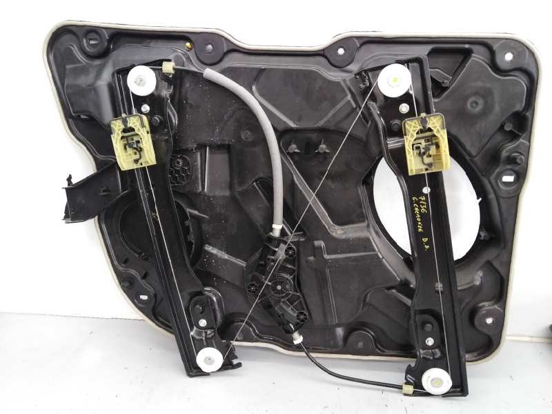 Recambio de elevalunas delantero derecho para jeep gr.cherokee (wk) 3.0 crd overland referencia OEM IAM 68231062  E1-B5-12-1