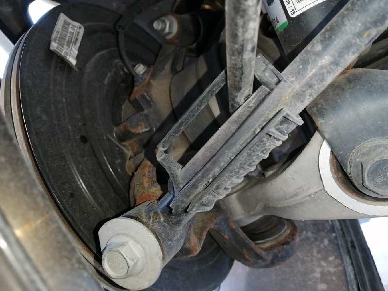 Recambio de mangueta trasera izquierda para jeep gr.cherokee (wk) 3.0 crd overland referencia OEM IAM   