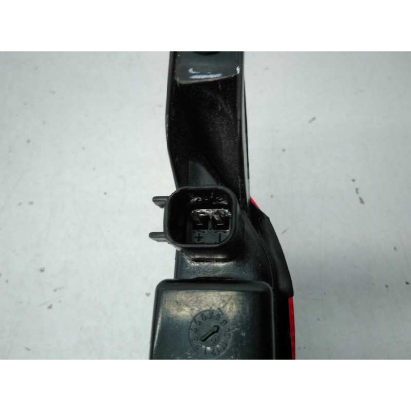 Recambio de luz central de freno para jeep gr.cherokee (wk) 3.0 crd overland referencia OEM IAM 983283  E3-B3-20-2