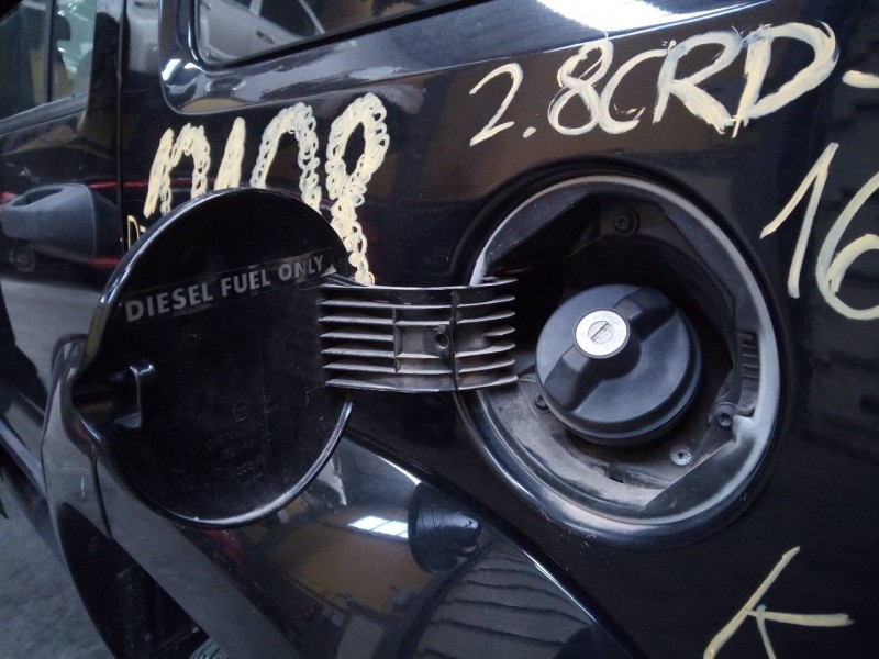 Recambio de tapa exterior combustible para chrysler jeep cherokee (kj) 2.8 crd limited referencia OEM IAM   