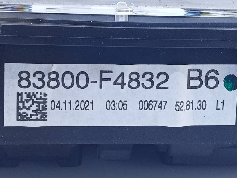 Recambio de cuadro instrumentos para toyota c-hr hybrid advance referencia OEM IAM 83800F4832  E3-B2-18-2