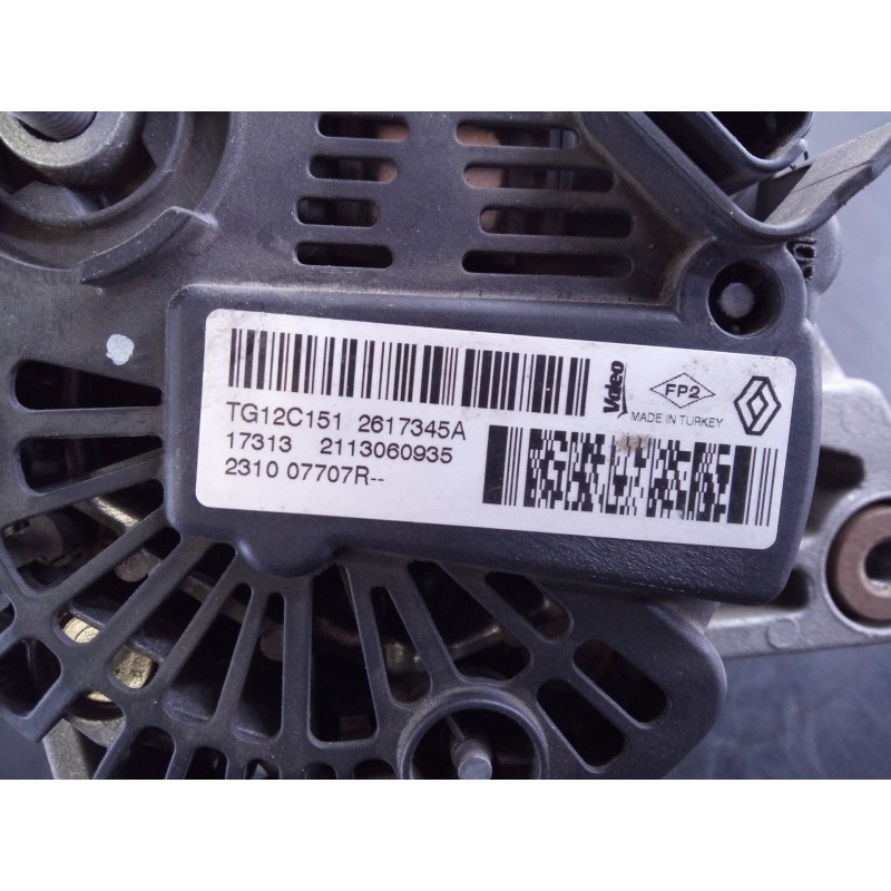 Recambio de alternador para dacia duster laureate 4x2 referencia OEM IAM 231007707R 2113060935 P3-A5-23-3