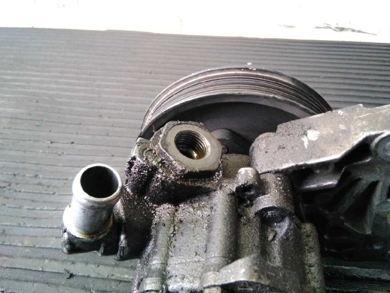 Recambio de bomba direccion para land rover freelander hse familiar referencia OEM IAM ZFLS7691032112  P3-B4-3-1