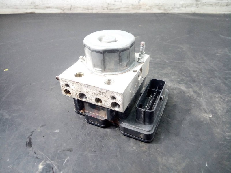 Recambio de abs para dacia sandero stepway referencia OEM IAM 476608644R 269633 P3-B8-28-1