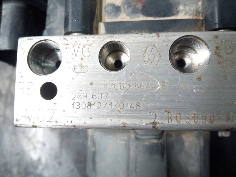 Recambio de abs para dacia sandero stepway referencia OEM IAM 476608644R 269633 P3-B8-28-1