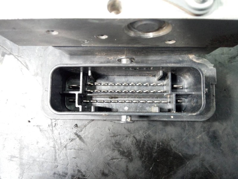 Recambio de abs para dacia sandero stepway referencia OEM IAM 476608644R 269633 P3-B8-28-1