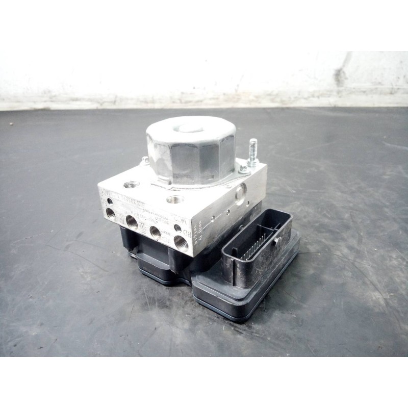 Recambio de abs para dacia sandero stepway referencia OEM IAM 476605492R  P3-B8-28-2