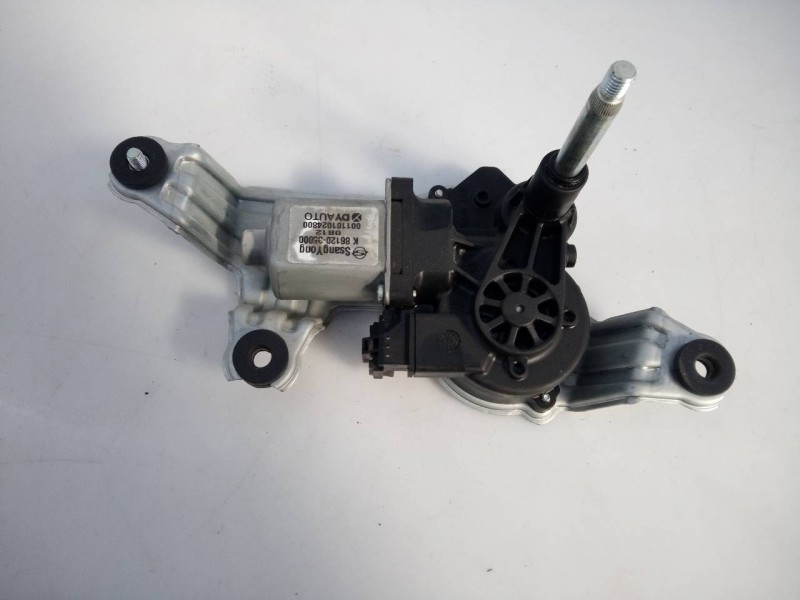 Recambio de motor limpia trasero para ssangyong tivoli limited 4x2 referencia OEM IAM 8612035000 0B12 E1-B3-15-1