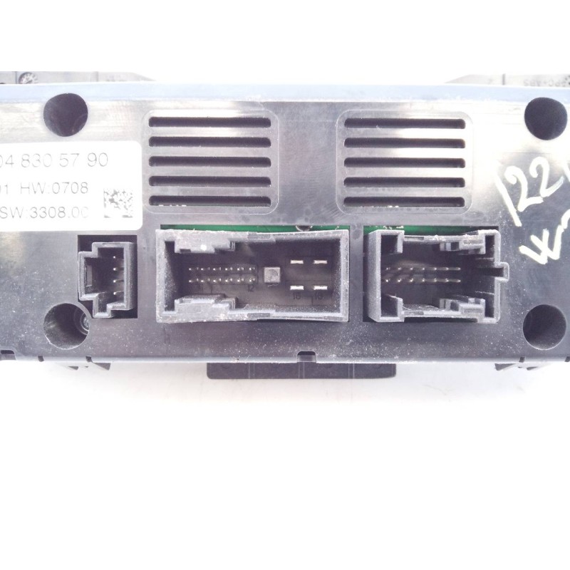 Recambio de mando climatizador para mercedes-benz clase c (w204) berlina c 200 cdi (204.007) referencia OEM IAM 2048305790  E3-A