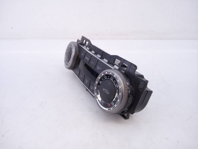 Recambio de mando climatizador para mercedes-benz clase c (w204) berlina c 200 cdi (204.007) referencia OEM IAM 2048305790  E3-A