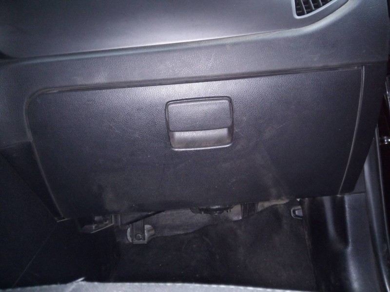 Recambio de guantera para kia sportage drive 4x4 referencia OEM IAM   