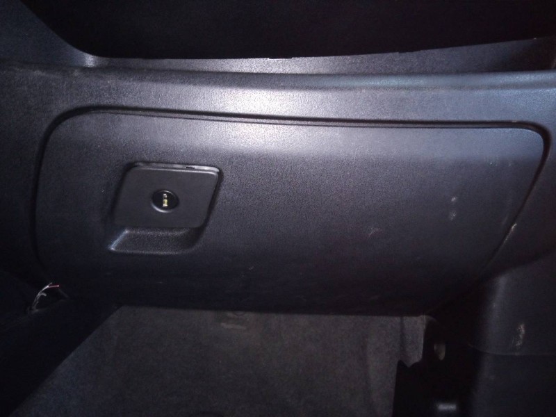 Recambio de guantera para opel combo d cargo l2h1 2,4t referencia OEM IAM   