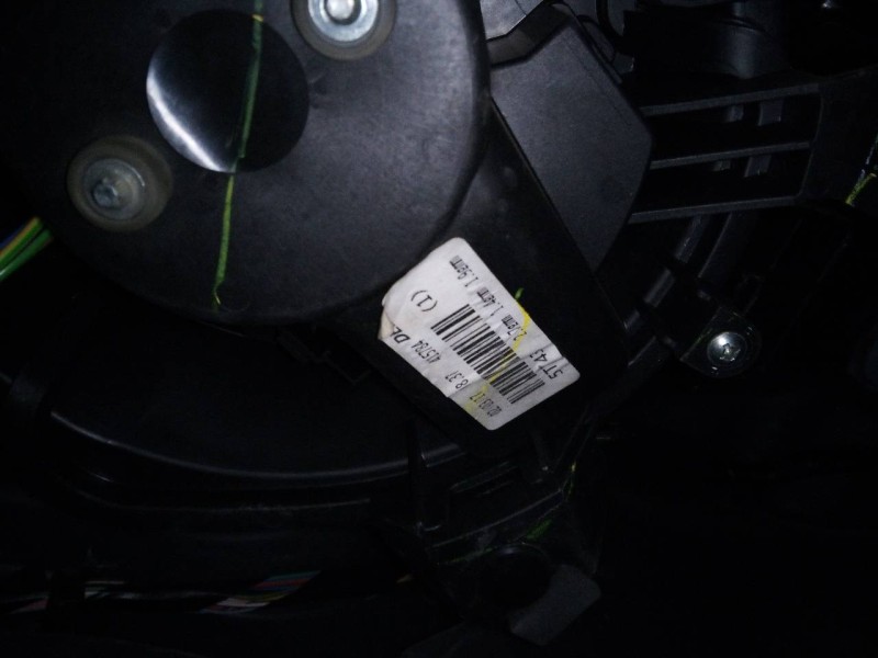 Recambio de ventilador calefaccion para opel combo d cargo l2h1 2,4t referencia OEM IAM 415785  