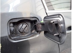 Recambio de tapa exterior combustible para bmw serie 5 berlina (e60) 525i referencia OEM IAM    2