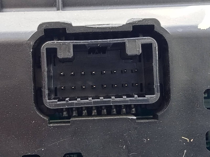 Recambio de cuadro instrumentos para hyundai ix35 style 2wd referencia OEM IAM 940062Y030 11001489501U E3-A3-44-1