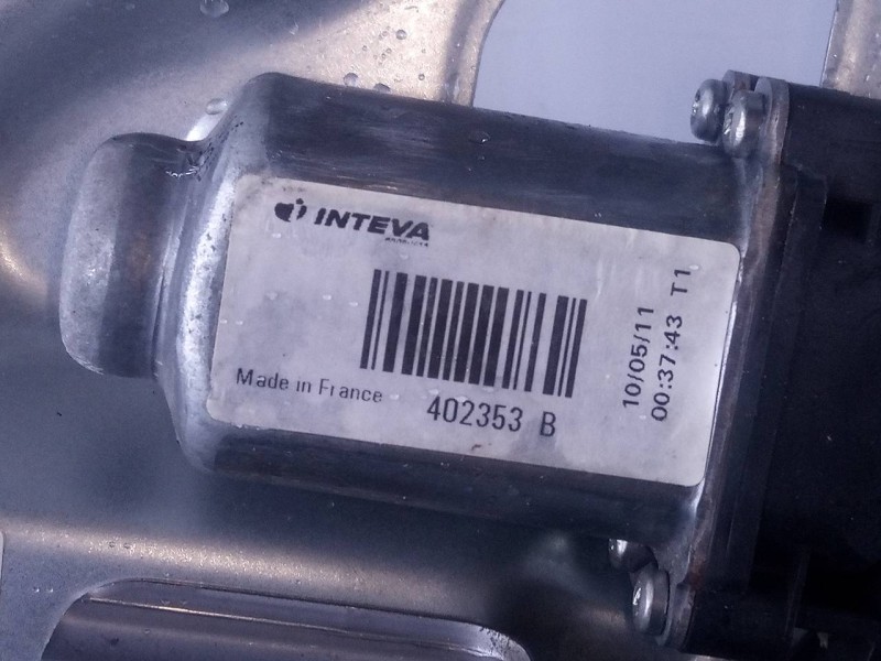 Recambio de elevalunas trasero derecho para hyundai ix35 style 2wd referencia OEM IAM 834802Y010 402353B P2-B4-8