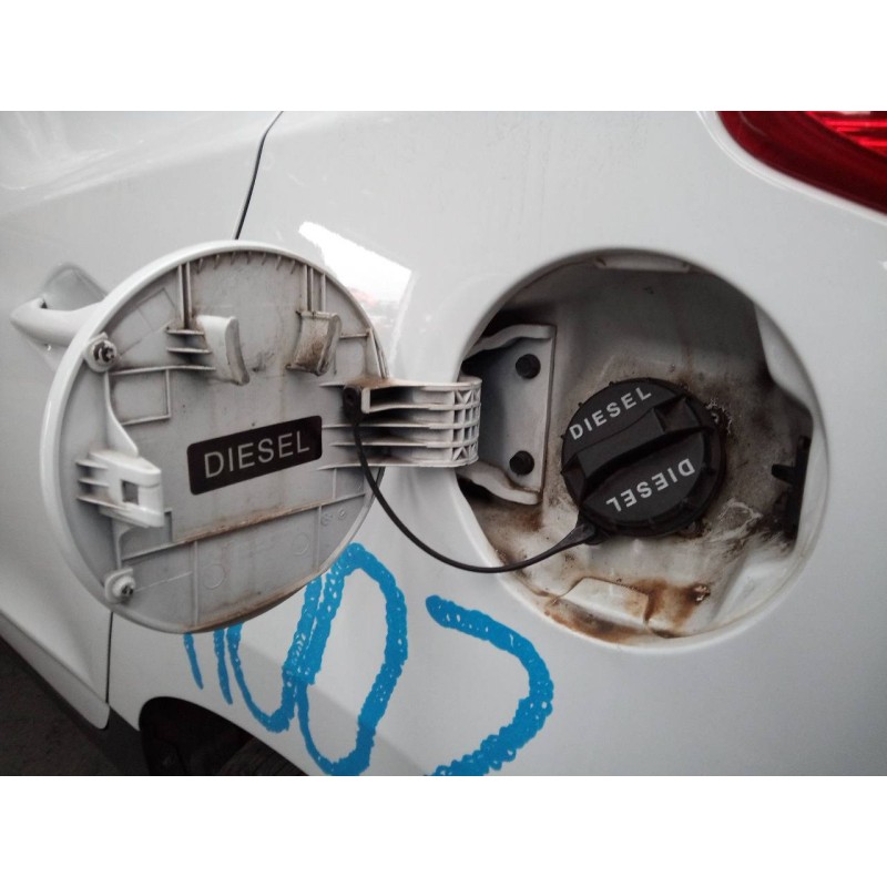 Recambio de tapa exterior combustible para hyundai ix35 style 2wd referencia OEM IAM   