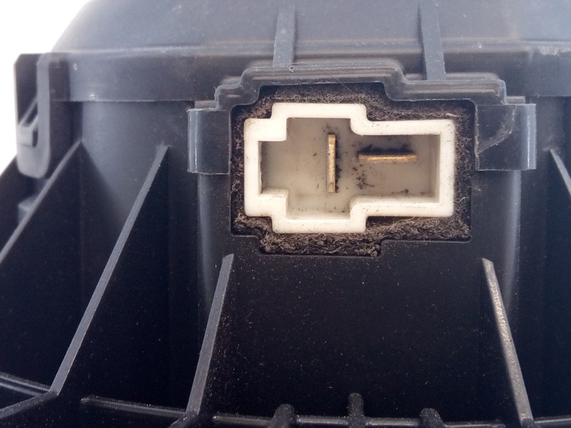 Recambio de ventilador calefaccion para hyundai ix35 style 2wd referencia OEM IAM 110322 F00S3B2441 E2-B5-29-2