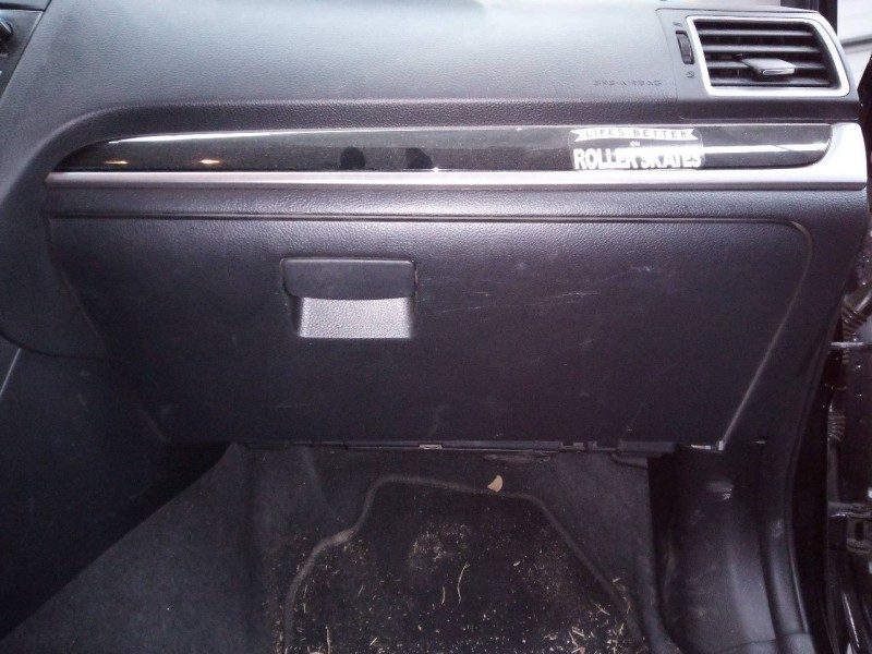 Recambio de guantera para subaru xv exclusive referencia OEM IAM   