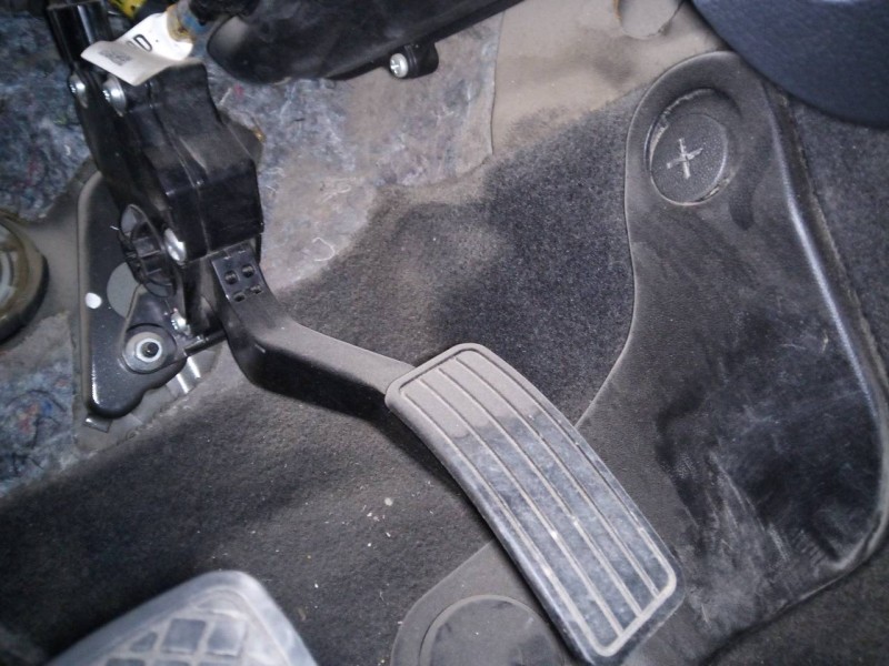 Recambio de pedal acelerador para subaru xv exclusive referencia OEM IAM 1988001020  