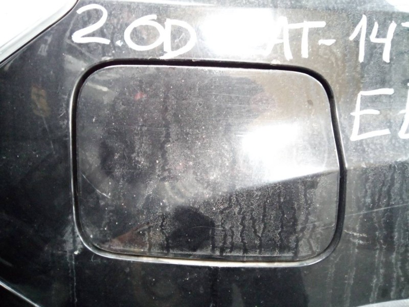 Recambio de tapa exterior combustible para subaru xv exclusive referencia OEM IAM   