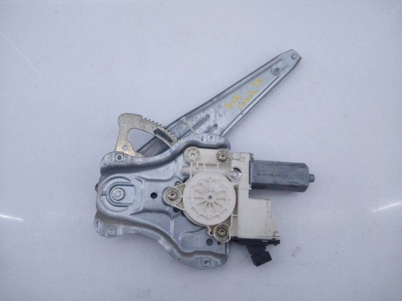 Recambio de elevalunas trasero derecho para toyota corolla (e12) 2.0 d-4d sol berlina referencia OEM IAM 050774108 991558104 E2-