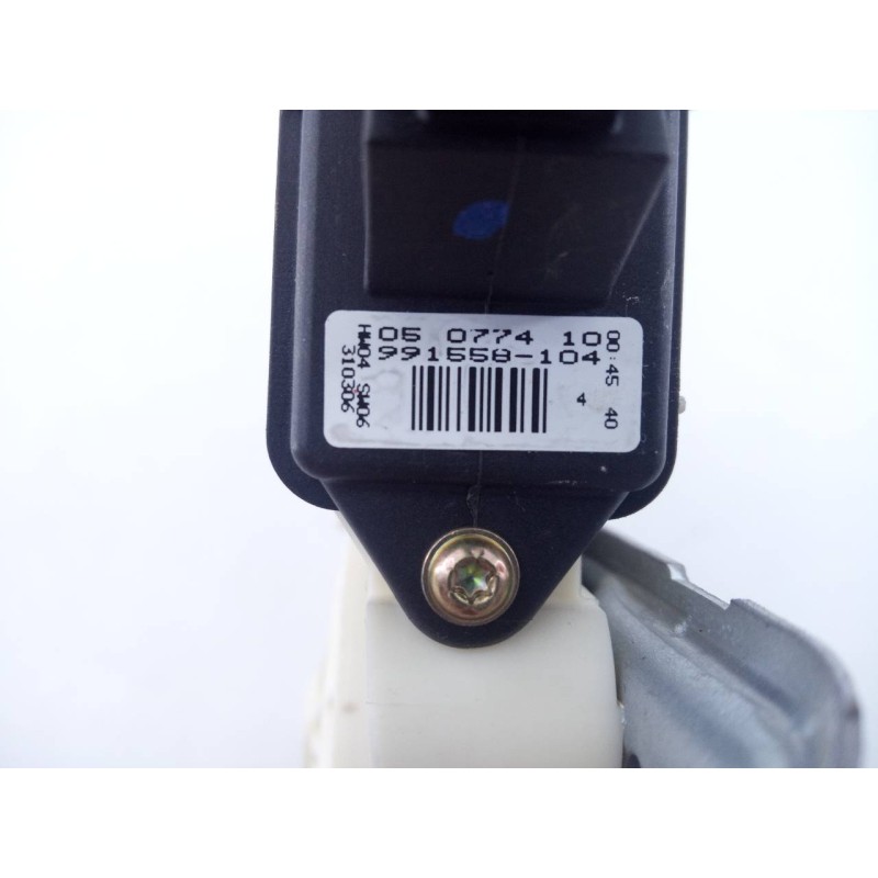 Recambio de elevalunas trasero derecho para toyota corolla (e12) 2.0 d-4d sol berlina referencia OEM IAM 050774108 991558104 E2-