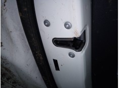 CERRADURA PUERTA TRASERA IZQUIERDA 