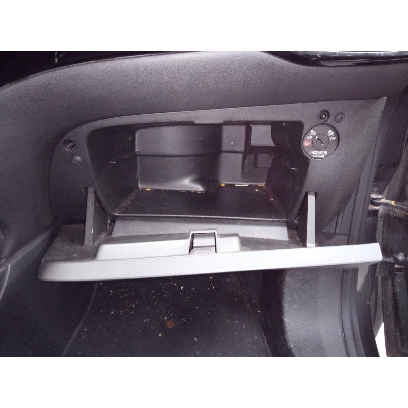 Recambio de guantera para opel corsa e selective referencia OEM IAM   