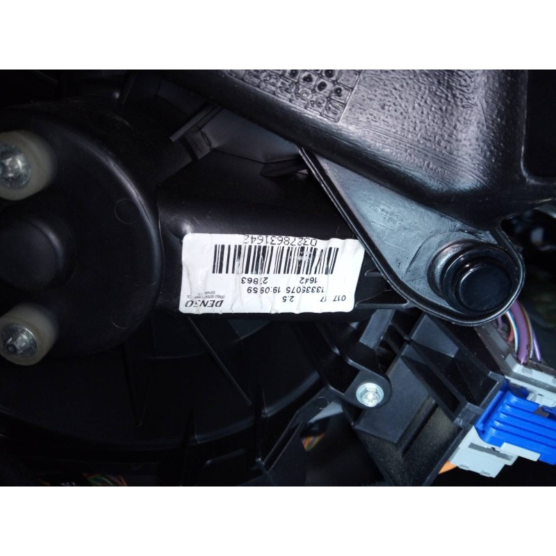 Recambio de ventilador calefaccion para opel corsa e selective referencia OEM IAM 13335075  