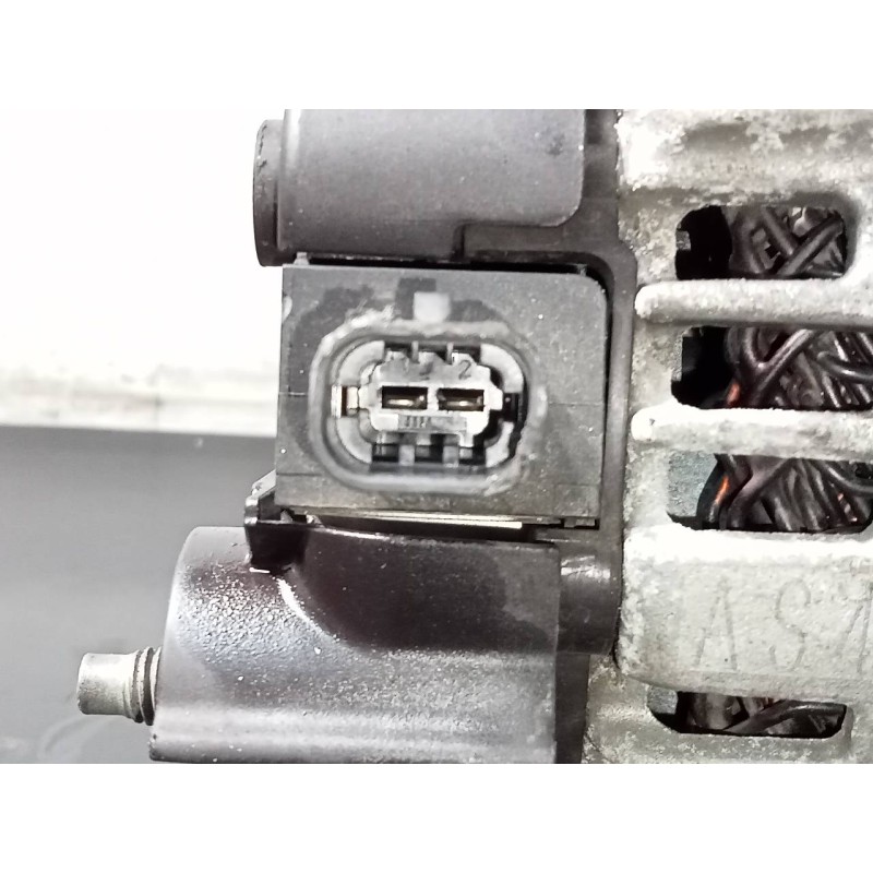 Recambio de alternador para opel corsa e selective ecoflex referencia OEM IAM 39047360  P3-B6-8-2