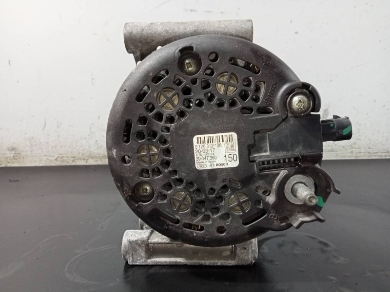 Recambio de alternador para opel corsa e selective ecoflex referencia OEM IAM 39047360  P3-B6-8-2