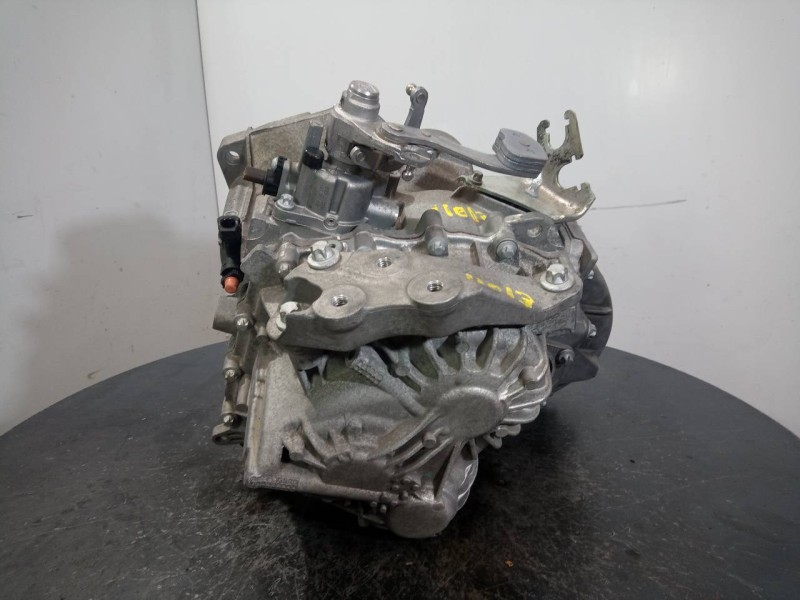 Recambio de caja cambios para opel corsa e selective ecoflex referencia OEM IAM M200LKU 3722KA M1-A3-123