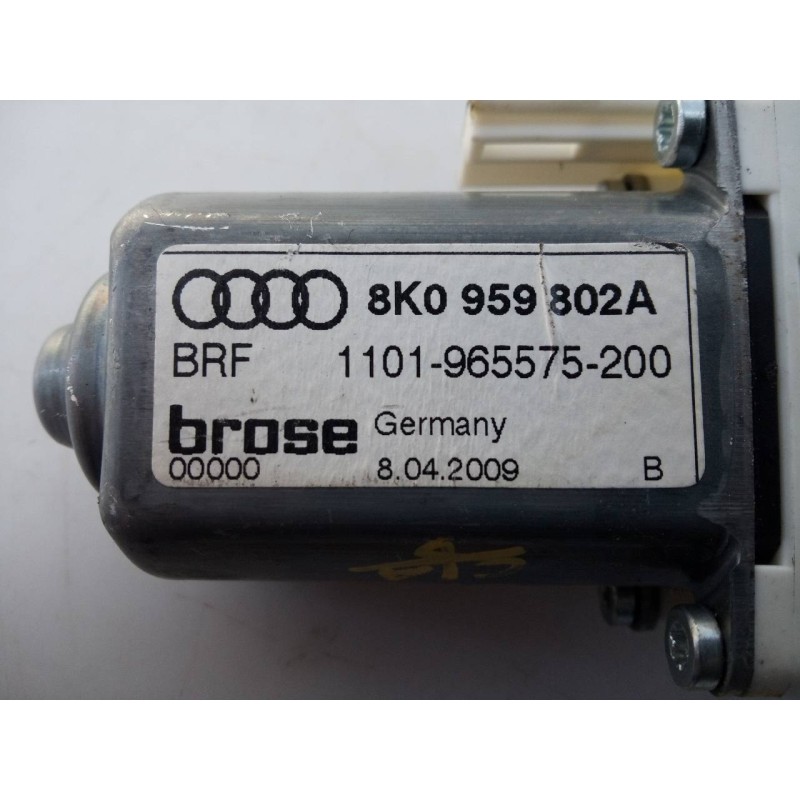 Recambio de motor elevalunas delantero derecho para audi a4 ber. (b8) básico referencia OEM IAM 8K0959802A  E1-A5-39-2