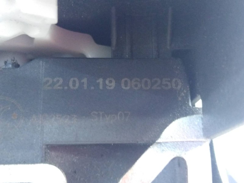 Recambio de cerradura maletero / porton para audi a1 sportback (gba) 30 tfsi adrenalin referencia OEM IAM 080119 220119060250 E1