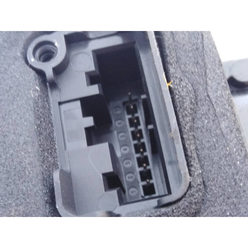 Recambio de cerradura puerta delantera derecha para audi a1 sportback (gba) 30 tfsi adrenalin referencia OEM IAM 5N0837017D 4534