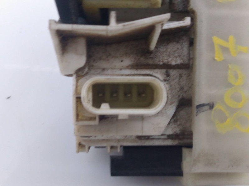 Recambio de cerradura puerta delantera derecha para jeep compass limited referencia OEM IAM 04589416AE  E1-B5-8-2