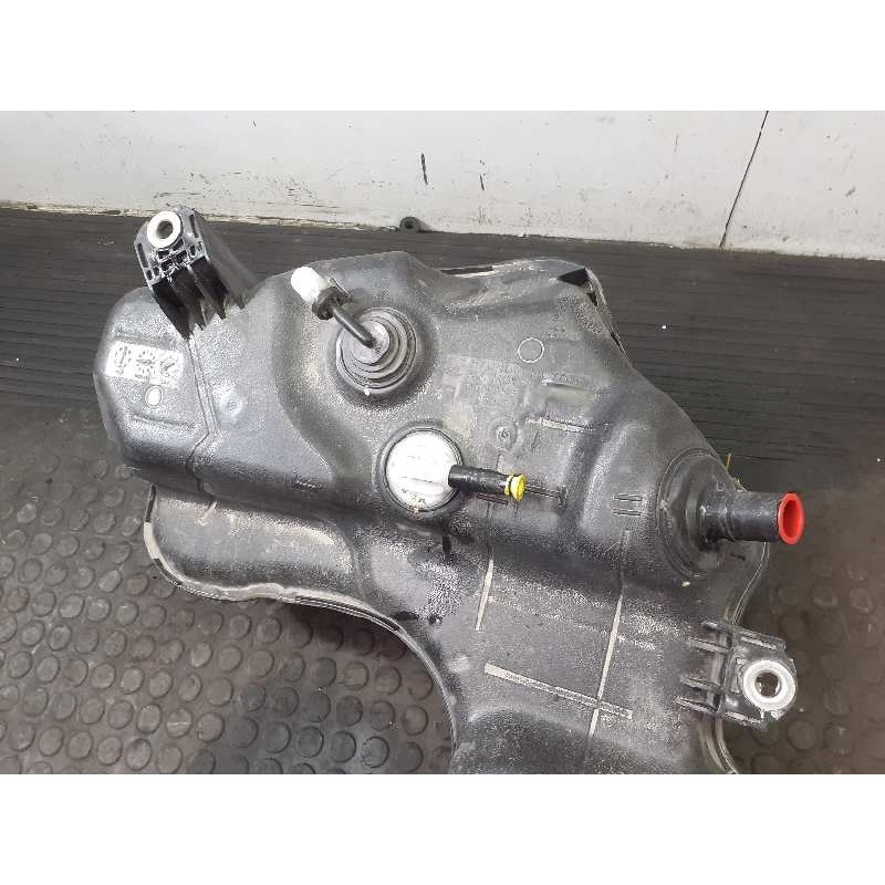 Recambio de adblue para hyundai santa fe style 4wd limited referencia OEM IAM 31500S1900 180427103852 P1-B5-21