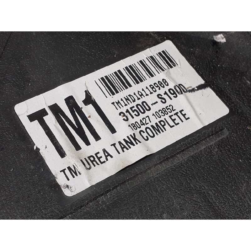 Recambio de adblue para hyundai santa fe style 4wd limited referencia OEM IAM 31500S1900 180427103852 P1-B5-21