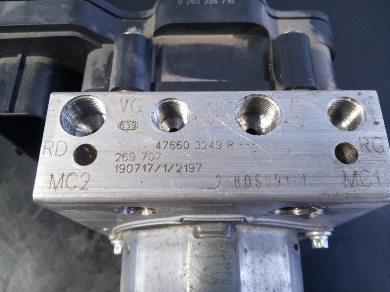 Recambio de abs para dacia sandero stepway referencia OEM IAM 476603249R 2265106455 P3-B8-29-1